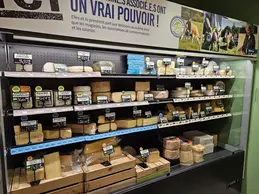 373-biocoop-montpellier-courreau-bio-fromage-coupe-service-traditionnel-tomme-1.webp